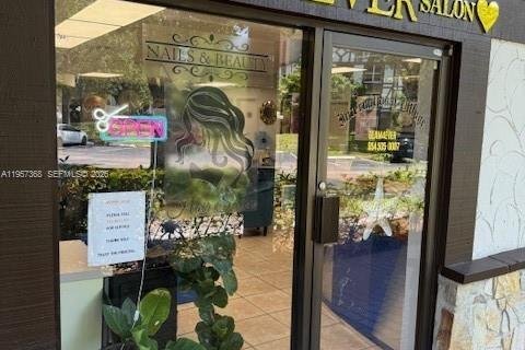 Condominio en venta en Lauderhill, Florida, 2 dormitorios, 106.84 m2 № 2011659 - foto 24