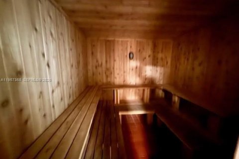 Condominio en venta en Lauderhill, Florida, 2 dormitorios, 106.84 m2 № 2011659 - foto 26