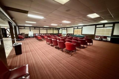 Condominio en venta en Lauderhill, Florida, 2 dormitorios, 106.84 m2 № 2011659 - foto 18