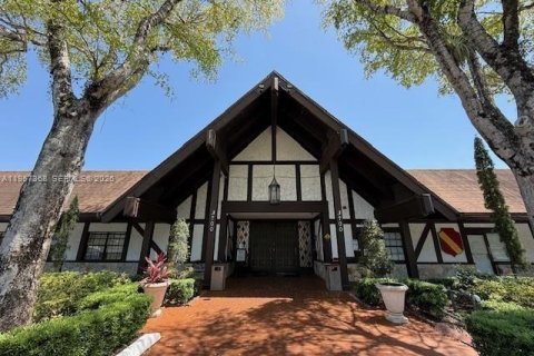 Condominio en Lauderhill, Florida, 2 dormitorios  № 2011659