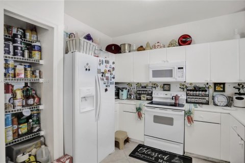 Adosado en venta en Miramar, Florida, 3 dormitorios, 134.71 m2 № 1820172 - foto 4