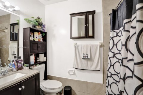 Adosado en venta en Miramar, Florida, 3 dormitorios, 134.71 m2 № 1820172 - foto 18