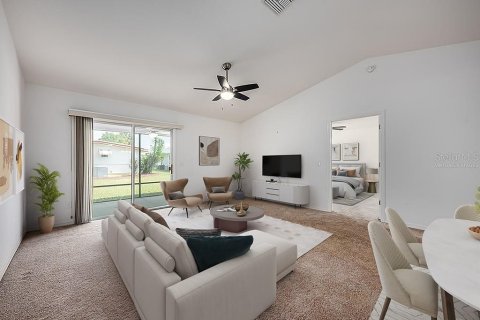 House in Lady Lake, Florida 3 bedrooms, 126.9 sq.m. № 1613761 - photo 5