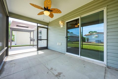 House in Lady Lake, Florida 3 bedrooms, 126.9 sq.m. № 1613761 - photo 15