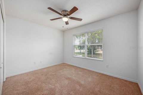 House in Lady Lake, Florida 3 bedrooms, 126.9 sq.m. № 1613761 - photo 11