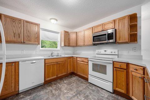 House in Lady Lake, Florida 3 bedrooms, 126.9 sq.m. № 1613761 - photo 6