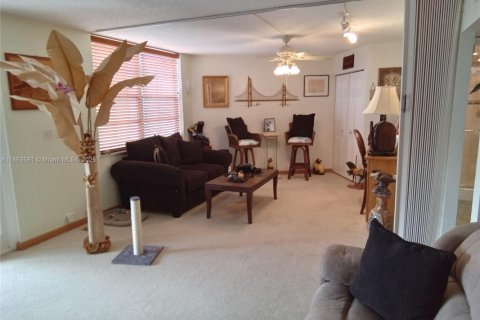 Copropriété à louer à Pembroke Pines, Floride: 2 chambres, 120.31 m2 № 1891189 - photo 18