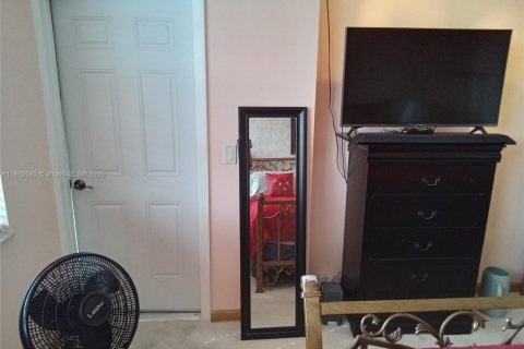 Copropriété à louer à Pembroke Pines, Floride: 2 chambres, 120.31 m2 № 1891189 - photo 29