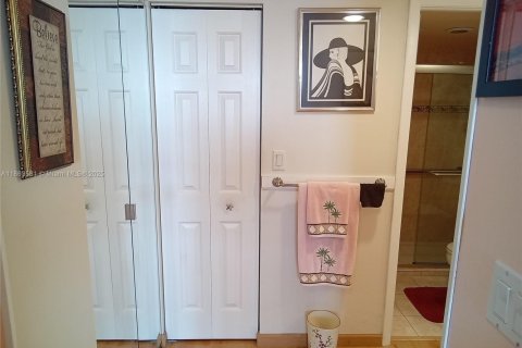 Copropriété à louer à Pembroke Pines, Floride: 2 chambres, 120.31 m2 № 1891189 - photo 26