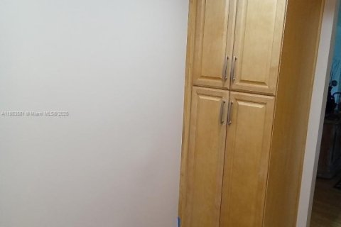 Copropriété à louer à Pembroke Pines, Floride: 2 chambres, 120.31 m2 № 1891189 - photo 8