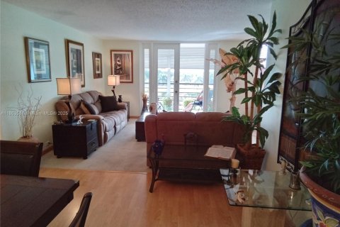 Copropriété à louer à Pembroke Pines, Floride: 2 chambres, 120.31 m2 № 1891189 - photo 22