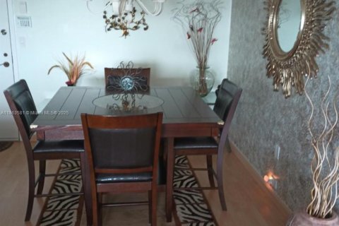 Copropriété à louer à Pembroke Pines, Floride: 2 chambres, 120.31 m2 № 1891189 - photo 10