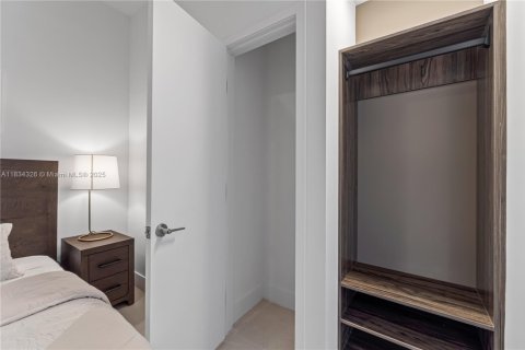 Condominio en venta en Miami, Florida, 1 dormitorio № 1814924 - foto 13