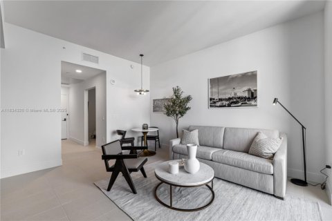 Condominio en venta en Miami, Florida, 1 dormitorio № 1814924 - foto 6