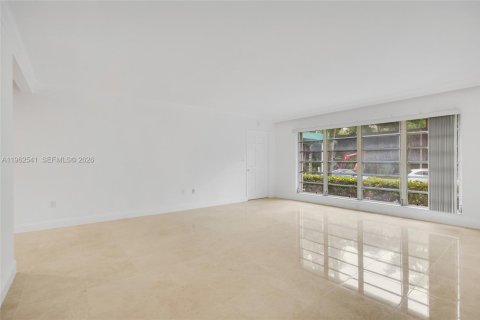 Condominio en alquiler en Bal Harbour, Florida, 1 dormitorio, 70.23 m2 № 2027570 - foto 7