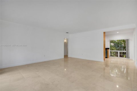 Condominio en alquiler en Bal Harbour, Florida, 1 dormitorio, 70.23 m2 № 2027570 - foto 6