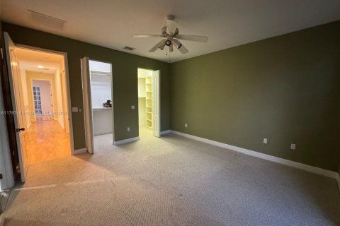 House in Davie, Florida 3 bedrooms, 177.63 sq.m. № 1696807 - photo 7