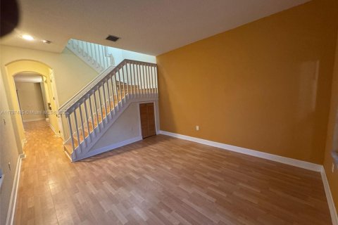 House in Davie, Florida 3 bedrooms, 177.63 sq.m. № 1696807 - photo 22