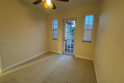 House in Davie, Florida 3 bedrooms, 177.63 sq.m. № 1696807 - photo 19