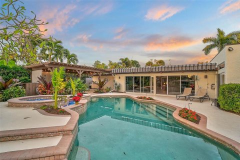 Casa en venta en Sarasota, Florida, 3 dormitorios, 217.48 m2 № 2203252 - foto 3