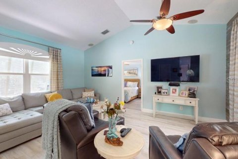 House in Melbourne Beach, Florida 3 bedrooms, 135.82 sq.m. № 1745533 - photo 28
