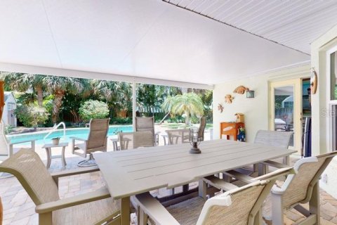 House in Melbourne Beach, Florida 3 bedrooms, 135.82 sq.m. № 1745533 - photo 10