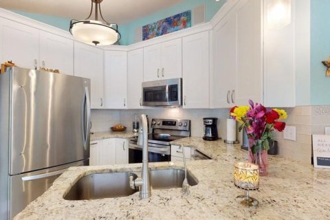 House in Melbourne Beach, Florida 3 bedrooms, 135.82 sq.m. № 1745533 - photo 16