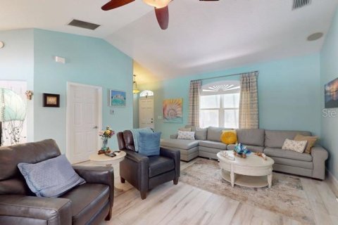 House in Melbourne Beach, Florida 3 bedrooms, 135.82 sq.m. № 1745533 - photo 29