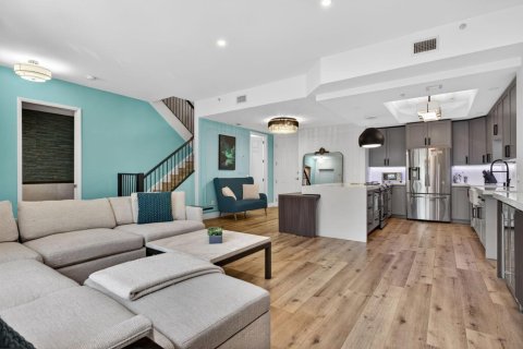 Adosado en Wilton Manors, Florida 2 dormitorios, 161.46 m2 № 2180564