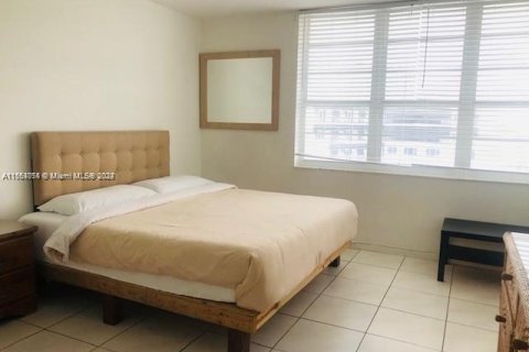 Copropriété à louer à Miami Beach, Floride: 1 chambre, 81.75 m2 № 2034904 - photo 4