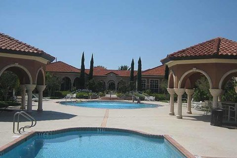 Condo in Orlando, Florida, 3 bedrooms № 2206171 - photo 2