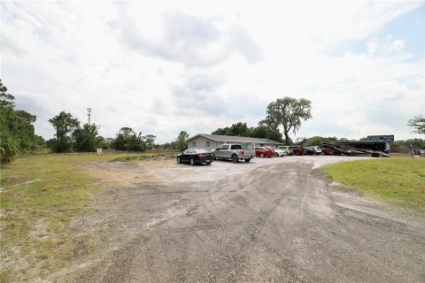 Immobilier commercial à louer à Spring Hill, Floride: 203.08 m2 № 1848580 - photo 13