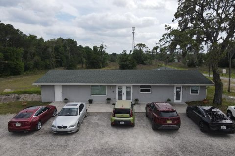 Immobilier commercial à louer à Spring Hill, Floride: 203.08 m2 № 1848580 - photo 1