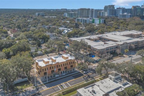 Townhouse in Orlando, Florida 3 bedrooms, 211.35 sq.m. № 1580437 - photo 8