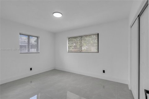 Villa ou maison à louer à Miami Gardens, Floride: 3 chambres, 133.97 m2 № 2168164 - photo 11