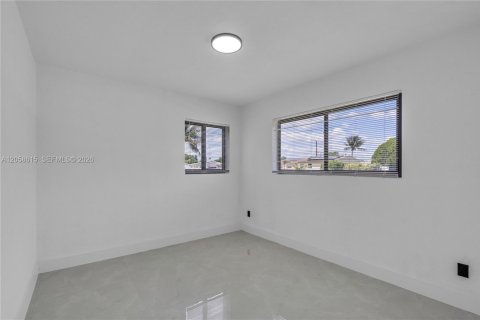 Villa ou maison à louer à Miami Gardens, Floride: 3 chambres, 133.97 m2 № 2168164 - photo 20