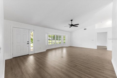 Villa ou maison à vendre à North Port, Floride: 2 chambres, 176.7 m2 № 1832689 - photo 6