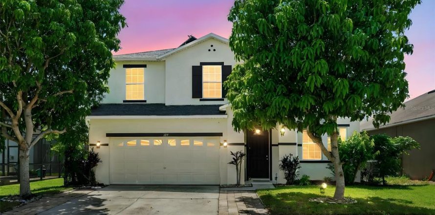 Casa en Kissimmee, Florida 5 dormitorios, 321.44 m2 № 1919238