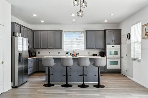 Casa en venta en Kissimmee, Florida, 5 dormitorios, 321.44 m2 № 1919238 - foto 18