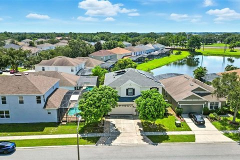 Casa en venta en Kissimmee, Florida, 5 dormitorios, 321.44 m2 № 1919238 - foto 4