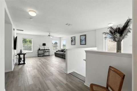 Casa en venta en Kissimmee, Florida, 5 dormitorios, 321.44 m2 № 1919238 - foto 29