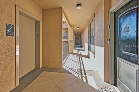 Condo à Davenport, Floride, 4 chambres № 2399367