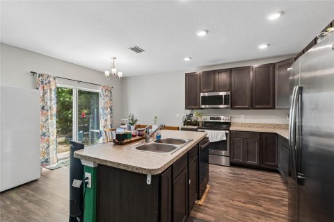 House in Spring Hill, Florida 3 bedrooms, 132.39 sq.m. № 2156859 - photo 14