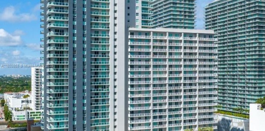 Condominio en Miami, Florida, 1 dormitorio № 1814795