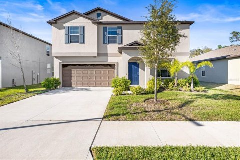 Casa en venta en Zephyrhills, Florida, 4 dormitorios, 240.06 m2 № 1585767 - foto 1