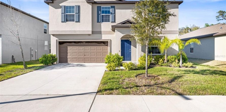 Casa en Zephyrhills, Florida 4 dormitorios, 240.06 m2 № 1585767