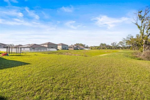 Casa en venta en Zephyrhills, Florida, 4 dormitorios, 240.06 m2 № 1585767 - foto 13