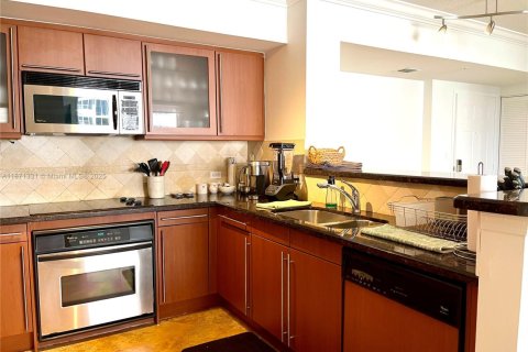 Copropriété à vendre à Hallandale Beach, Floride: 2 chambres, 106.84 m2 № 1921486 - photo 10