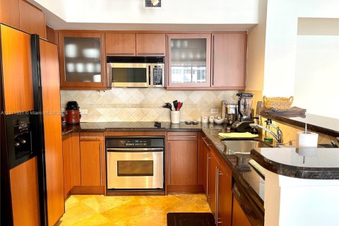 Copropriété à vendre à Hallandale Beach, Floride: 2 chambres, 106.84 m2 № 1921486 - photo 9