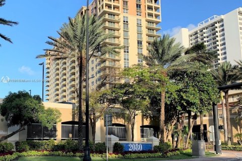 Copropriété à vendre à Hallandale Beach, Floride: 2 chambres, 106.84 m2 № 1921486 - photo 1